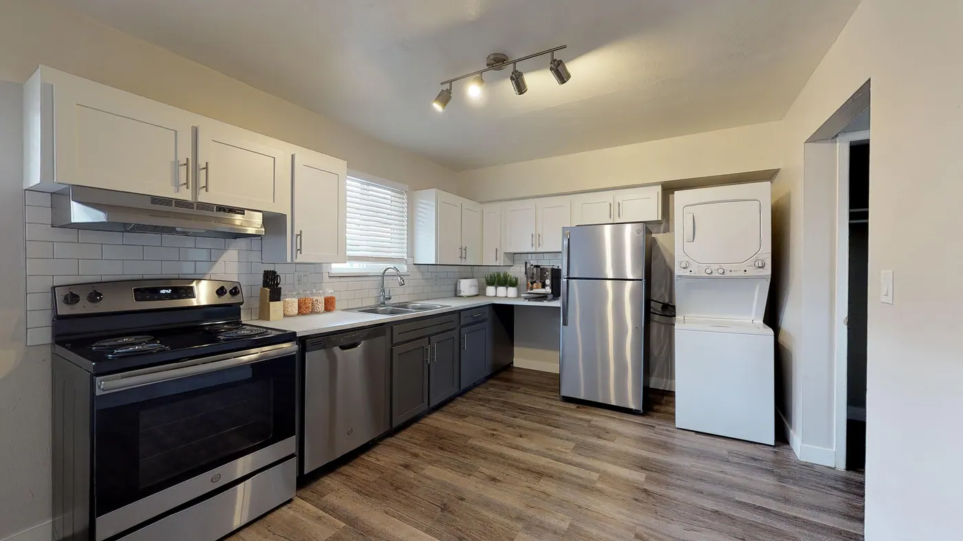 Acoma Square photo 1